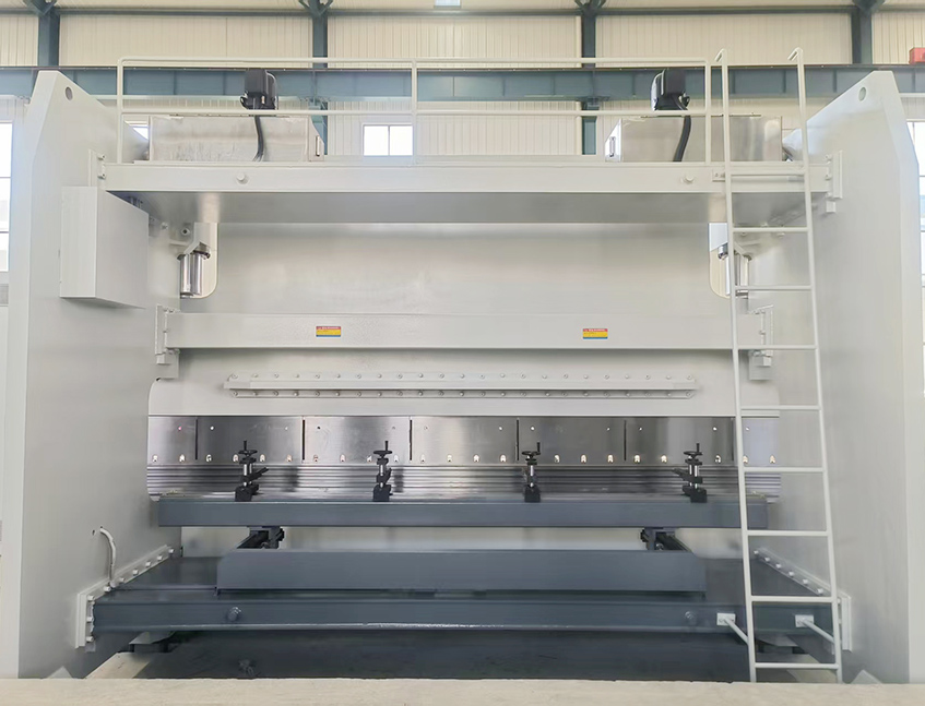 WE67K-700T7000 CNC Press Brake